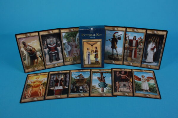 2012327 – Pictorial Key tarot