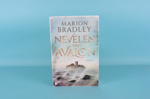 20162592 – Nevelen van Avalon nieuw